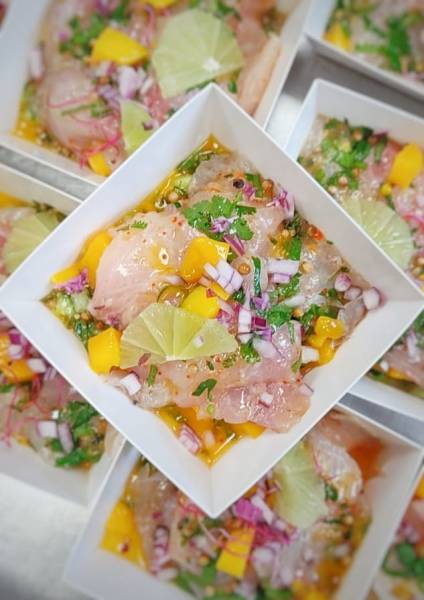 Organiser une fête familiale au Pecq avec le club gourmet proche du Mariage, vin d'honneur, baptêmes, fêtes religieuses, communions, fêtes d'anniversaire ou encore fêtes de fin d'année : autant d'occasions familiales pour le traiteur le Club Gourmet de me