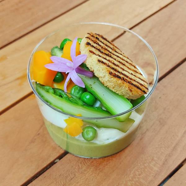 Trouver un traiteur pour organiser un buffet de fêtes de fiançailles à Saint-Germain-en-Laye dans les Yvelines