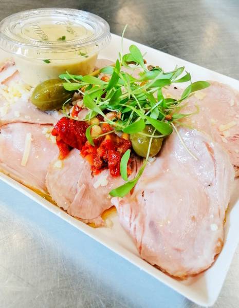 Commander du carpaccio de viande au Club Gourmet à Paris