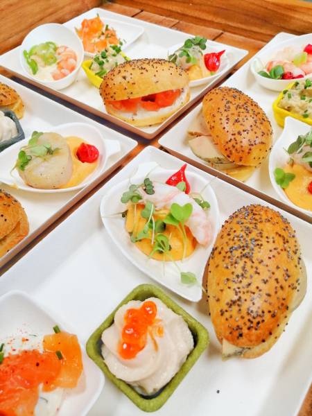 Réserver des assiettes apéritives avec le club gourmet traiteur à Paris 7