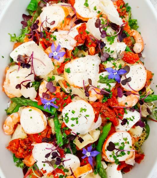 Commander une salade folle pour un repas d'anniversaire proche Paris